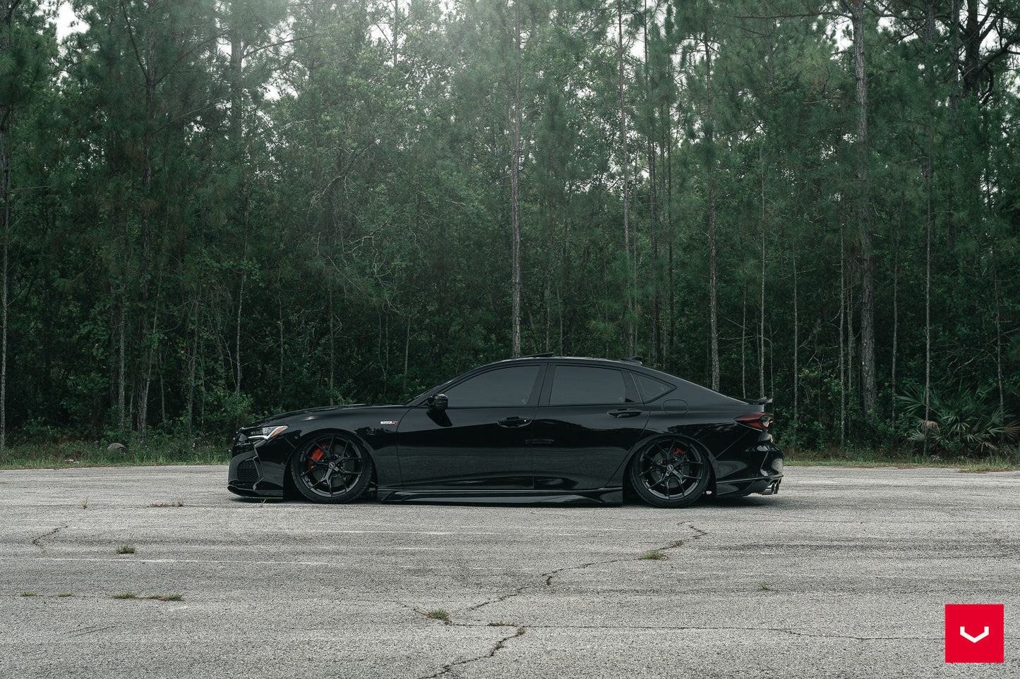 Vossen HF-5 20x9 / 5x120 / ET35 / Flat Face / 72.56 - Gloss Black Wheel