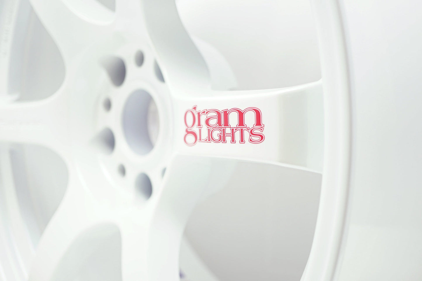 Gram Lights 57DR 18x9.5 +38 5x114.3 Ceramic Pearl Wheel